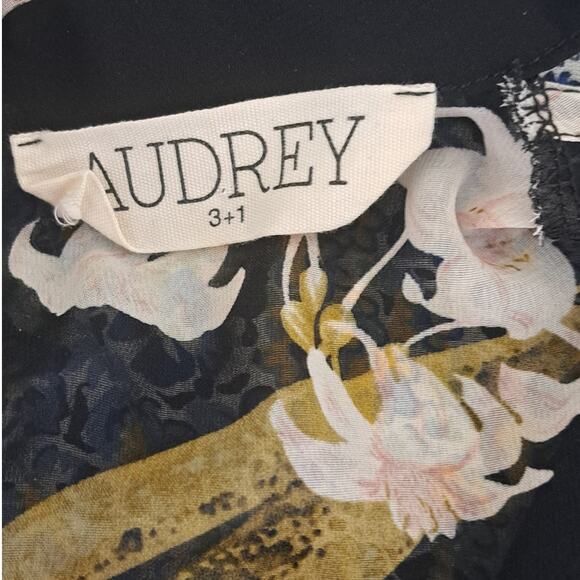 Audrey 3+1 Black Floral Sheer Sleeveless Top - Size Small - Picture 6 of 6